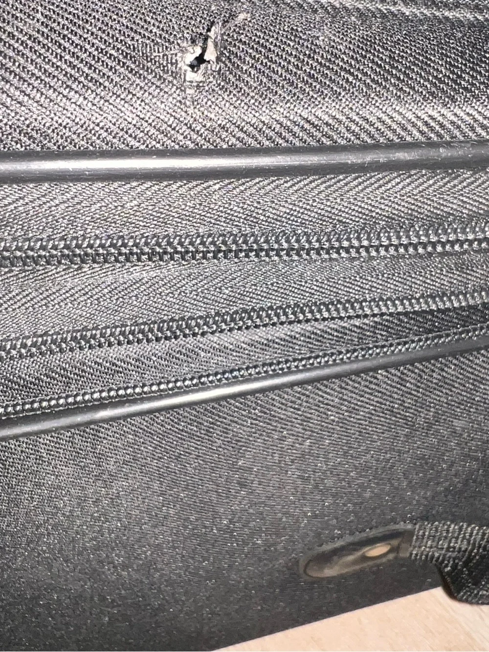 Sharper Image Black Upright luggage 30” with Front Organizer Pockets